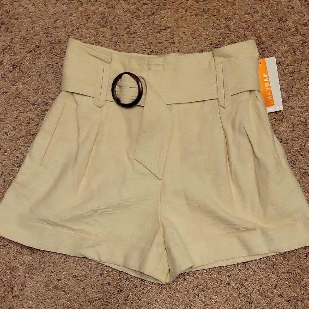 Sezane High Waist Cream Shorts